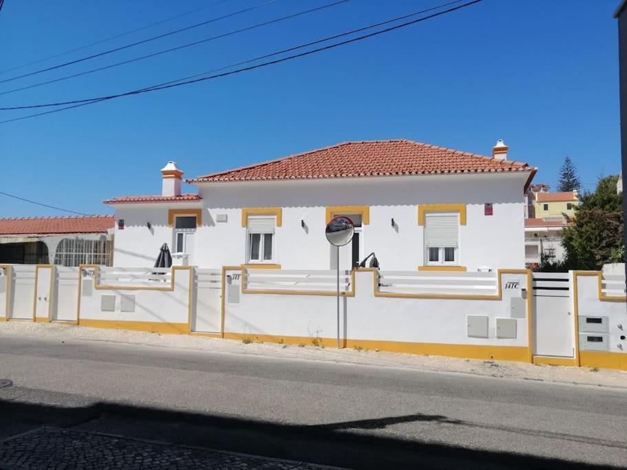 Casa Da Praia Da Poca - Apartamento Iris Эшторил Экстерьер фото